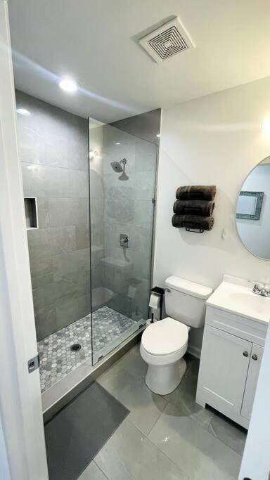 Modern Home Near Uptown Clt, Airport And More Charlotte Exterior foto